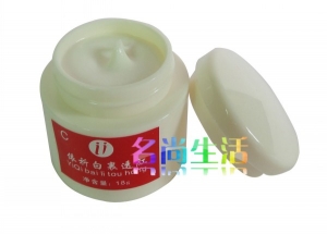 台湾依祈白里透红90win极速体育_jrs看球网直播吧_JRS直播客户端第一代 C霜 (又叫晚霜)一瓶