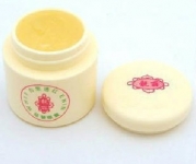 香港思研 靓丽一代白里透红祛皱眼霜