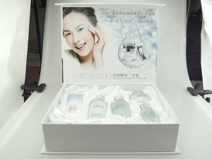 冰菊专柜正品90win极速体育_jrs看球网直播吧_JRS直播客户端水润嫩白5件套化妆品美白保湿淡斑90win极速体育_jrs看球网直播吧_JRS直播客户端补水女