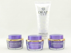 专柜正品莲花雨霜美白补水四合一四件套美白抗皱护肤品祛斑90win极速体育_jrs看球网直播吧_JRS直播客户端女