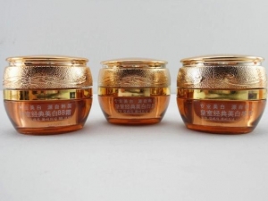 莲花雨养肤白皇室经典美白三合一+洁面乳美白护肤品去黄祛斑90win极速体育_jrs看球网直播吧_JRS直播客户端